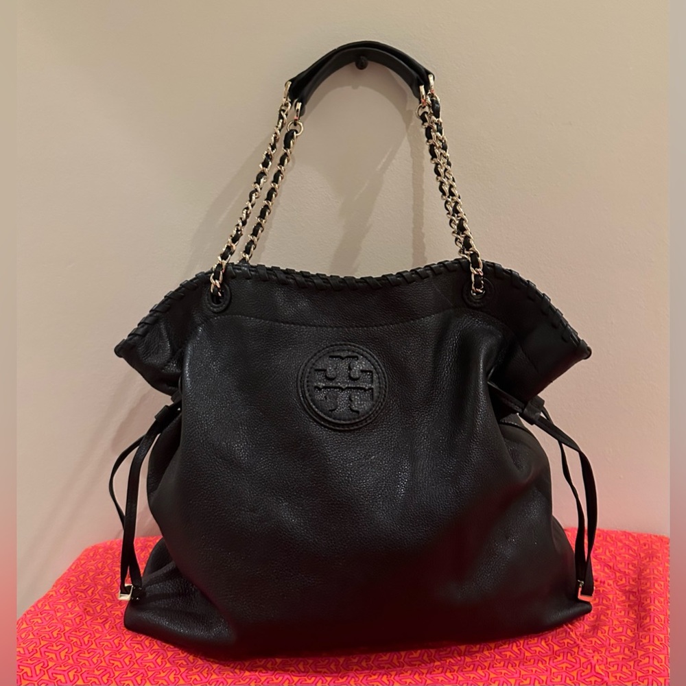 Tory Burch Bag: Black Shoulder Bag with Gold Chain